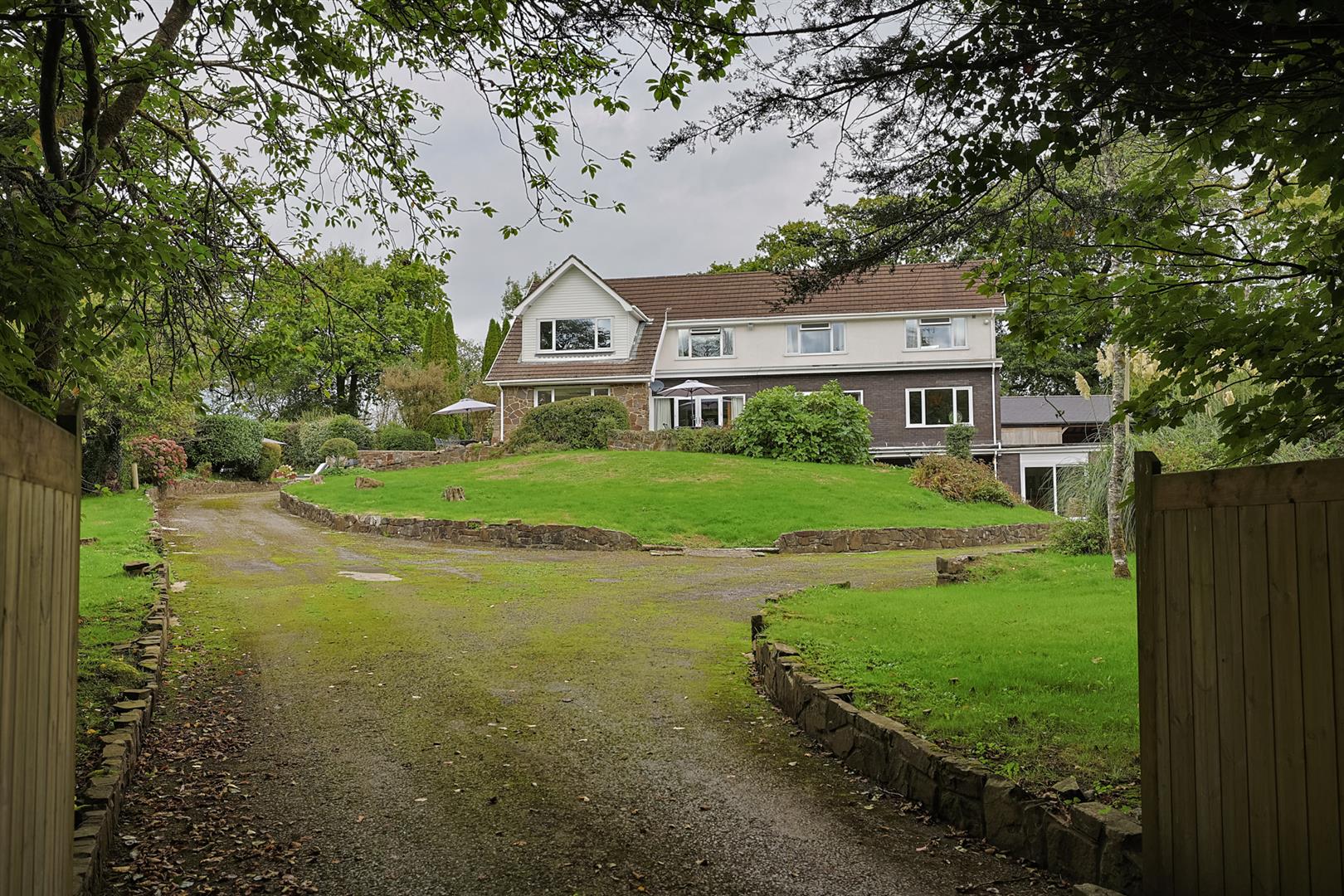 Brookside, Bishopston, Swansea, SA3 3JD